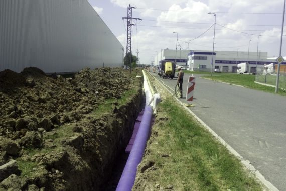 izolace potrubí, stříkaná izolace, PUR pěna, teplá pěna